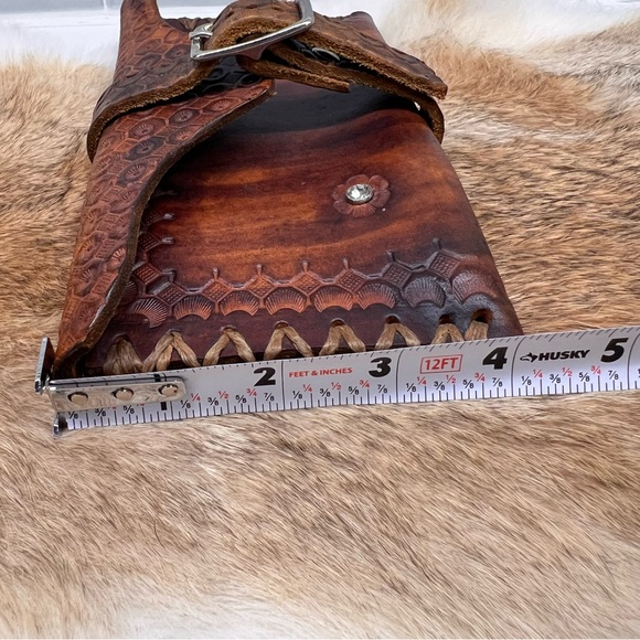 Genuine Thick Leather Hand Tooled Stylish Wallet Purse with Buckle Closure NWOT - Picture 10 of 11